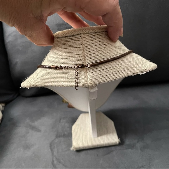 Cool metallic statement necklace - Picture 5 of 5